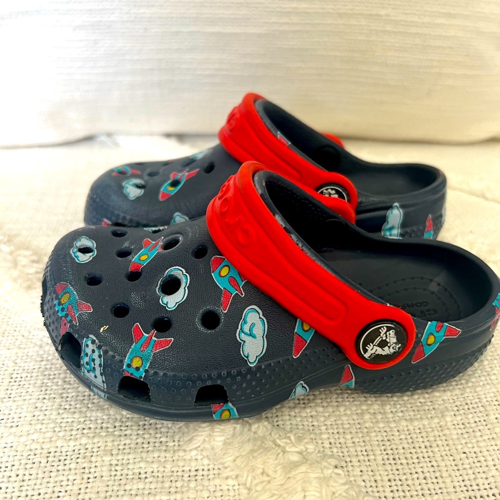 Toddler Size 8 crocs - great condition!